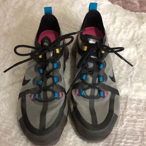 Nike air vapormax shoes